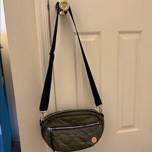 shortyLove Cruiser / Quilted Olive Crossbody Bag with Black Strap
